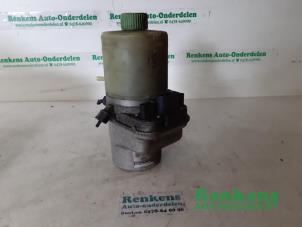 Gebruikte Stuurbekrachtiging Pomp Seat Ibiza III (6L1) 1.4 16V 100 Prijs € 100,00 Margeregeling aangeboden door Renkens Auto-Onderdelen B.V.