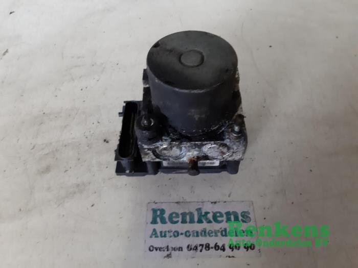 Gebruikte ABS Pomp Hyundai Getz 1.1i 12V Prijs € 50,00 Margeregeling aangeboden door Renkens Auto-Onderdelen B.V.