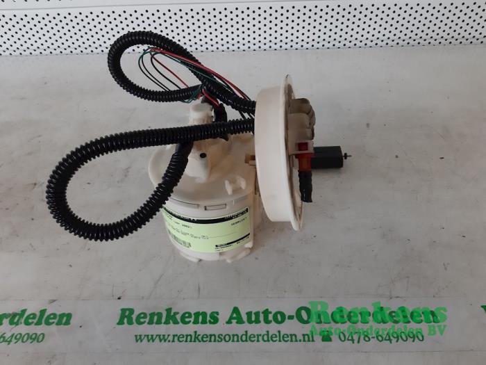 Gebruikte Benzinepomp Ford Focus 1 Wagon 2.0 16V Prijs € 40,00 Margeregeling aangeboden door Renkens Auto-Onderdelen B.V.