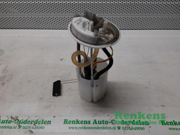 Gebruikte Dieselpomp Opel Combo 1.6 CDTI 16V Prijs € 75,00 Margeregeling aangeboden door Renkens Auto-Onderdelen B.V.
