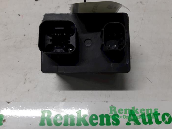 Gebruikte Module (diversen) Opel Combo 1.6 CDTI 16V Prijs € 25,00 Margeregeling aangeboden door Renkens Auto-Onderdelen B.V.