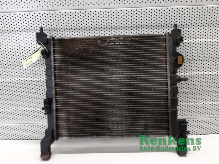 Gebruikte Radiateur Chevrolet Spark 1.0 16V Prijs € 40,00 Margeregeling aangeboden door Renkens Auto-Onderdelen B.V.