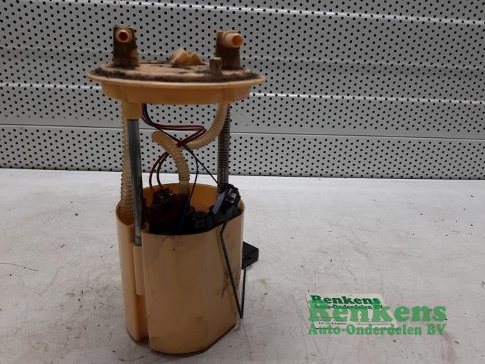 Gebruikte Tank element Pomp Fiat Panda (169) 1.3 D 16V Multijet Prijs € 40,00 Margeregeling aangeboden door Renkens Auto-Onderdelen B.V.