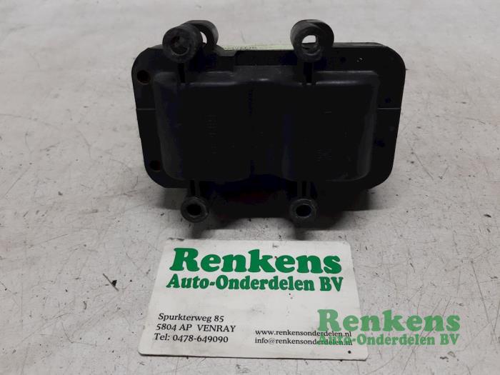 Gebruikte Bobine Opel Astra G (F08/48) 2.0 16V Prijs € 35,00 Margeregeling aangeboden door Renkens Auto-Onderdelen B.V.