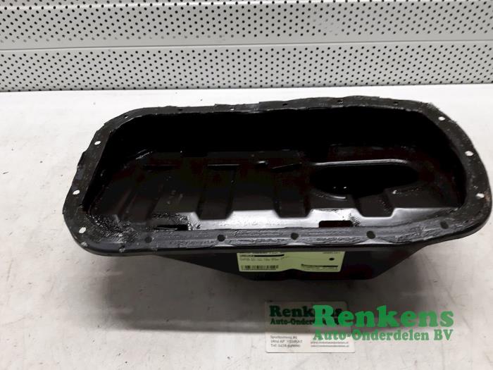 Gebruikte Carterpan Dacia Sandero I (BS) 1.2 16V Prijs € 65,00 Margeregeling aangeboden door Renkens Auto-Onderdelen B.V.