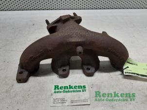 Gebruikte Uitlaatspruitstuk Peugeot 206 (2A/C/H/J/S) 1.4 XR,XS,XT,Gentry Prijs € 40,00 Margeregeling aangeboden door Renkens Auto-Onderdelen B.V.