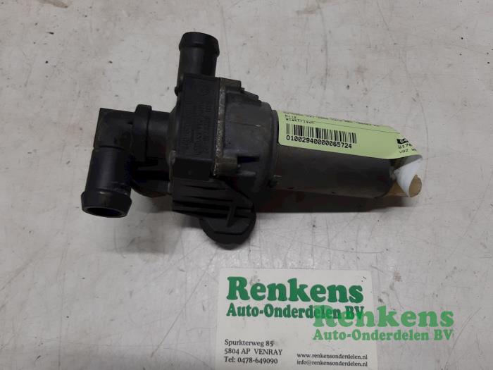 Gebruikte Waterpomp BMW 1 serie (E87/87N) 118d 16V Prijs € 50,00 Margeregeling aangeboden door Renkens Auto-Onderdelen B.V.