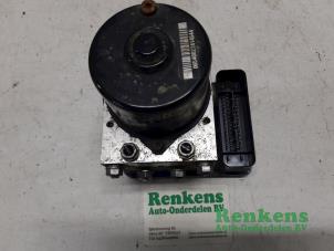 Gebruikte ABS Pomp Volkswagen Touran (1T1/T2) 1.6 FSI 16V Prijs € 60,00 Margeregeling aangeboden door Renkens Auto-Onderdelen B.V.