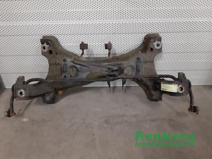 Gebruikte Subframe Volkswagen Sharan (7M8/M9/M6) 1.9 TDI 130 Prijs € 50,00 Margeregeling aangeboden door Renkens Auto-Onderdelen B.V.