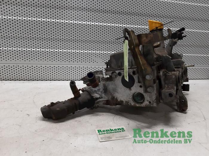 Cilinderkop van een Renault Kangoo (KC) 1.2 1998