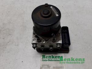 Gebruikte ABS Pomp Opel Astra H SW (L35) 1.9 CDTi 100 Prijs € 60,00 Margeregeling aangeboden door Renkens Auto-Onderdelen B.V.