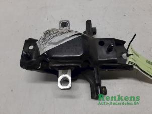 Gebruikte Motorsteun Seat Ibiza IV SC (6J1) 1.4 16V Prijs € 35,00 Margeregeling aangeboden door Renkens Auto-Onderdelen B.V.