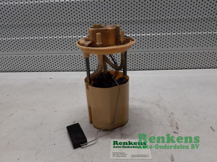 Gebruikte Dieselpomp Opel Corsa D 1.3 CDTi 16V Ecotec Prijs € 40,00 Margeregeling aangeboden door Renkens Auto-Onderdelen B.V.