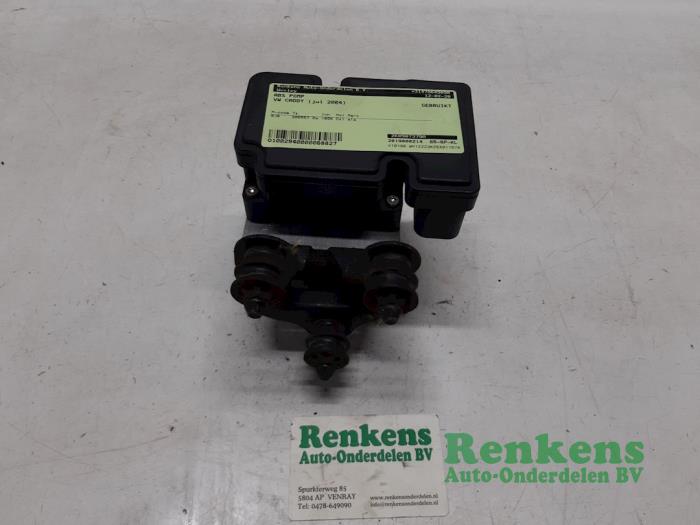 Gebruikte ABS Pomp Volkswagen Caddy III (2KA,2KH,2CA,2CH) 1.9 TDI Prijs € 60,00 Margeregeling aangeboden door Renkens Auto-Onderdelen B.V.