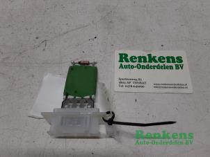 Gebruikte Kachel Weerstand Mini Mini (R56) 1.6 One D 16V Prijs € 15,00 Margeregeling aangeboden door Renkens Auto-Onderdelen B.V.