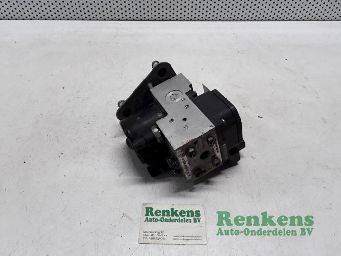 Gebruikte ABS Pomp Mercedes A (W168) 1.6 A-160 Prijs € 60,00 Margeregeling aangeboden door Renkens Auto-Onderdelen B.V.