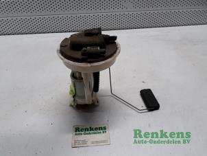 Gebruikte Benzinepomp Renault Twingo (C06) 1.2 Prijs € 35,00 Margeregeling aangeboden door Renkens Auto-Onderdelen B.V.