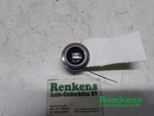 Gebruikte Start/Stop schakelaar BMW 1 serie (E87/87N) 118d 16V Prijs € 20,00 Margeregeling aangeboden door Renkens Auto-Onderdelen B.V.