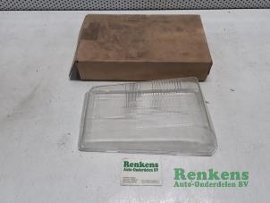 Nieuwe Koplampglas links Opel Rekord D 1.7 Prijs € 22,99 Inclusief btw aangeboden door Renkens Auto-Onderdelen B.V.