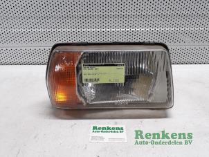 Gebruikte Rechter Koplamp Opel Ascona B (81/86/87/88) 2.0 E Prijs € 25,00 Margeregeling aangeboden door Renkens Auto-Onderdelen B.V.