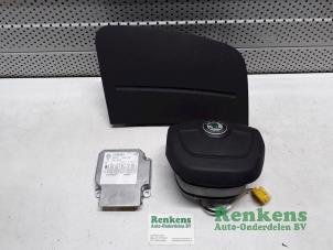 Gebruikte Module + Airbag Set Skoda Roomster (5J) 1.2 12V HTP Prijs € 250,00 Margeregeling aangeboden door Renkens Auto-Onderdelen B.V.