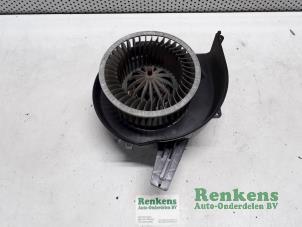 Gebruikte Kachel Ventilatiemotor Skoda Roomster (5J) 1.2 12V HTP Prijs € 40,00 Margeregeling aangeboden door Renkens Auto-Onderdelen B.V.