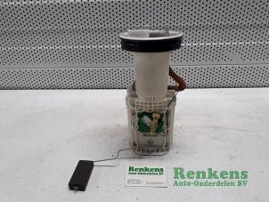 Gebruikte Benzinepomp Audi A6 Avant (C5) 3.0 V6 30V Prijs € 40,00 Margeregeling aangeboden door Renkens Auto-Onderdelen B.V.