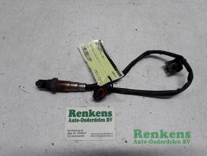 Gebruikte Lambda Sonde Opel Omega B (25/26/27) 2.6 V6 24V Prijs € 20,00 Margeregeling aangeboden door Renkens Auto-Onderdelen B.V.