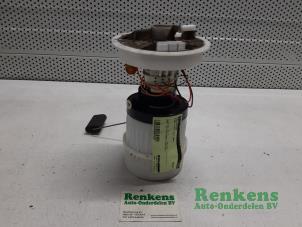 Gebruikte Benzinepomp Ford Focus C-Max 1.8 16V Prijs € 40,00 Margeregeling aangeboden door Renkens Auto-Onderdelen B.V.