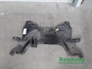 Gebruikte Subframe Citroen C4 Picasso (UD/UE/UF) 2.0 HDiF 16V 135 Prijs € 75,00 Margeregeling aangeboden door Renkens Auto-Onderdelen B.V.