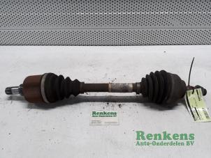 Gebruikte Steekas links-voor Citroen C4 Picasso (UD/UE/UF) 2.0 HDiF 16V 135 Prijs € 45,00 Margeregeling aangeboden door Renkens Auto-Onderdelen B.V.