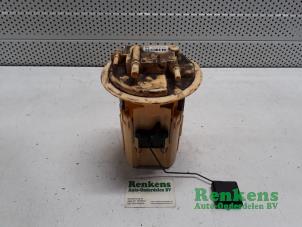 Gebruikte Dieselpomp Citroen C4 Picasso (UD/UE/UF) 2.0 HDiF 16V 135 Prijs € 50,00 Margeregeling aangeboden door Renkens Auto-Onderdelen B.V.