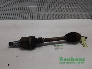 Gebruikte Homokineetas links-voor Renault Megane II Grandtour (KM) 1.9 dCi 130 Prijs € 40,00 Margeregeling aangeboden door Renkens Auto-Onderdelen B.V.