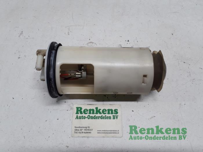 Gebruikte Benzinepomp Citroen Saxo 1.4i SX,VSX Prijs € 30,00 Margeregeling aangeboden door Renkens Auto-Onderdelen B.V.