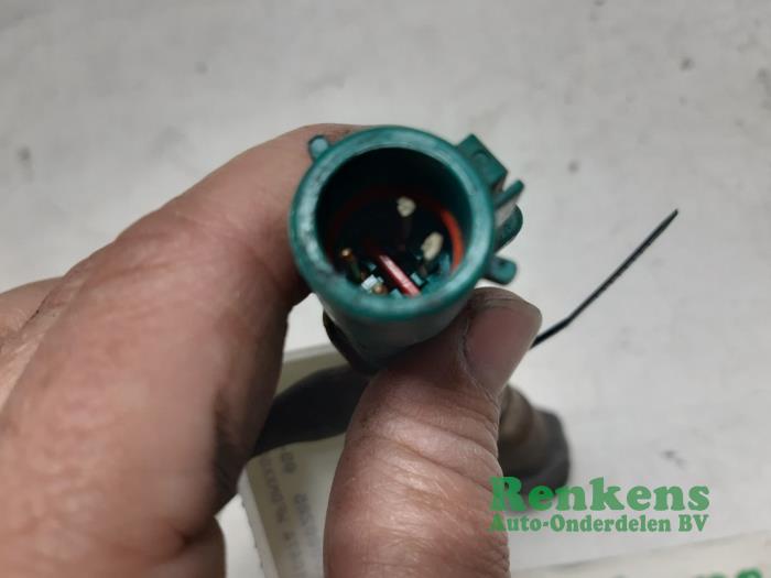 Lambda Sonde van een Ford Focus C-Max 1.8 16V 2004