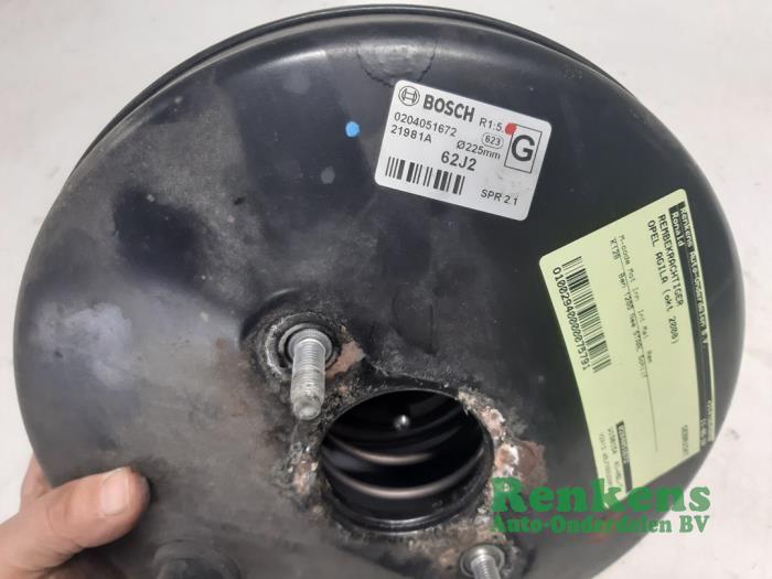 Rembekrachtiger van een Opel Agila (B) 1.2 16V 2008