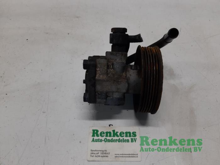 Gebruikte Pomp Servo Hyundai Getz 1.5 CRDi 12V Prijs € 40,00 Margeregeling aangeboden door Renkens Auto-Onderdelen B.V.