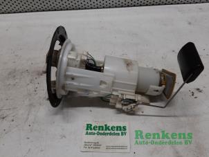 Gebruikte Tank element Pomp Hyundai Getz 1.5 CRDi 12V Prijs € 35,00 Margeregeling aangeboden door Renkens Auto-Onderdelen B.V.