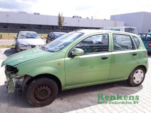 Gebruikte Scherm links-voor Chevrolet Kalos (SF48) 1.4 16V Prijs € 45,00 Margeregeling aangeboden door Renkens Auto-Onderdelen B.V.