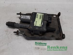 Gebruikte Handrem Mechaniek Opel Meriva 1.4 16V Ecotec Prijs € 75,00 Margeregeling aangeboden door Renkens Auto-Onderdelen B.V.