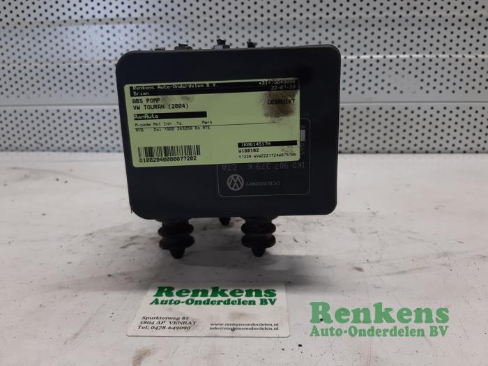 Gebruikte ABS Pomp Volkswagen Touran (1T1/T2) 1.9 TDI 100 Prijs € 60,00 Margeregeling aangeboden door Renkens Auto-Onderdelen B.V.