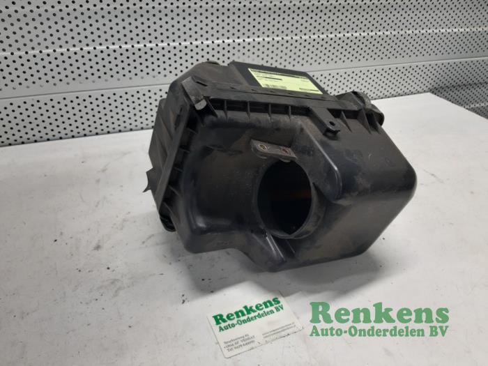 Gebruikte Luchtfilterhuis Mazda MX-5 (NB18/35/8C) 1.6i 16V Prijs € 40,00 Margeregeling aangeboden door Renkens Auto-Onderdelen B.V.