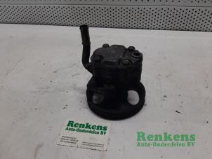 Gebruikte Pomp Servo Mazda MX-5 (NB18/35/8C) 1.6i 16V Prijs € 35,00 Margeregeling aangeboden door Renkens Auto-Onderdelen B.V.