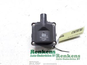 Gebruikte Bobine Volkswagen Polo III (6N1) 1.4i 60 Prijs € 25,00 Margeregeling aangeboden door Renkens Auto-Onderdelen B.V.