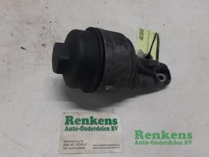 Gebruikte Oliefilterhuis Volkswagen Fox (5Z) 1.2 Prijs € 35,00 Margeregeling aangeboden door Renkens Auto-Onderdelen B.V.