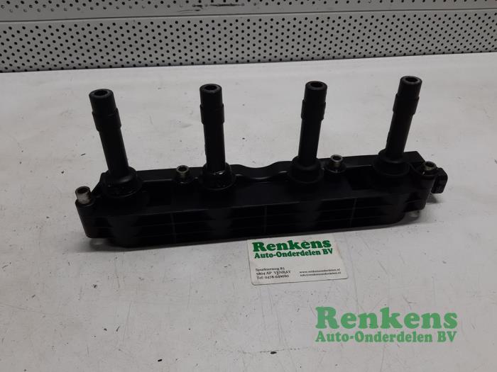 Gebruikte Bobine Opel Astra G Caravan (F35) 1.6 16V Prijs € 25,00 Margeregeling aangeboden door Renkens Auto-Onderdelen B.V.