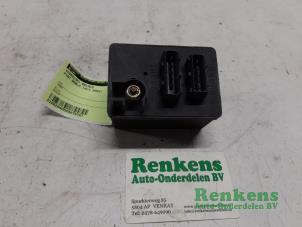 Gebruikte Gloeirelais Fiat Doblo Cargo (223) 1.9 JTD Prijs € 15,00 Margeregeling aangeboden door Renkens Auto-Onderdelen B.V.