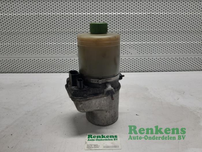 Gebruikte Pomp Servo Seat Ibiza III (6L1) 1.9 SDI Prijs € 140,00 Margeregeling aangeboden door Renkens Auto-Onderdelen B.V.
