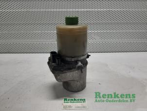 Gebruikte Servopomp Seat Ibiza III (6L1) 1.9 SDI Prijs € 140,00 Margeregeling aangeboden door Renkens Auto-Onderdelen B.V.