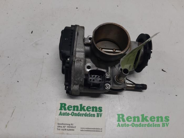 Gebruikte Gasklephuis Chevrolet Nubira (J200) 1.6 16V Prijs € 40,00 Margeregeling aangeboden door Renkens Auto-Onderdelen B.V.